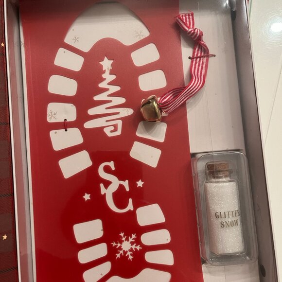 Holiday Christmas Santa gift wrap bundle! New! - Picture 4 of 16